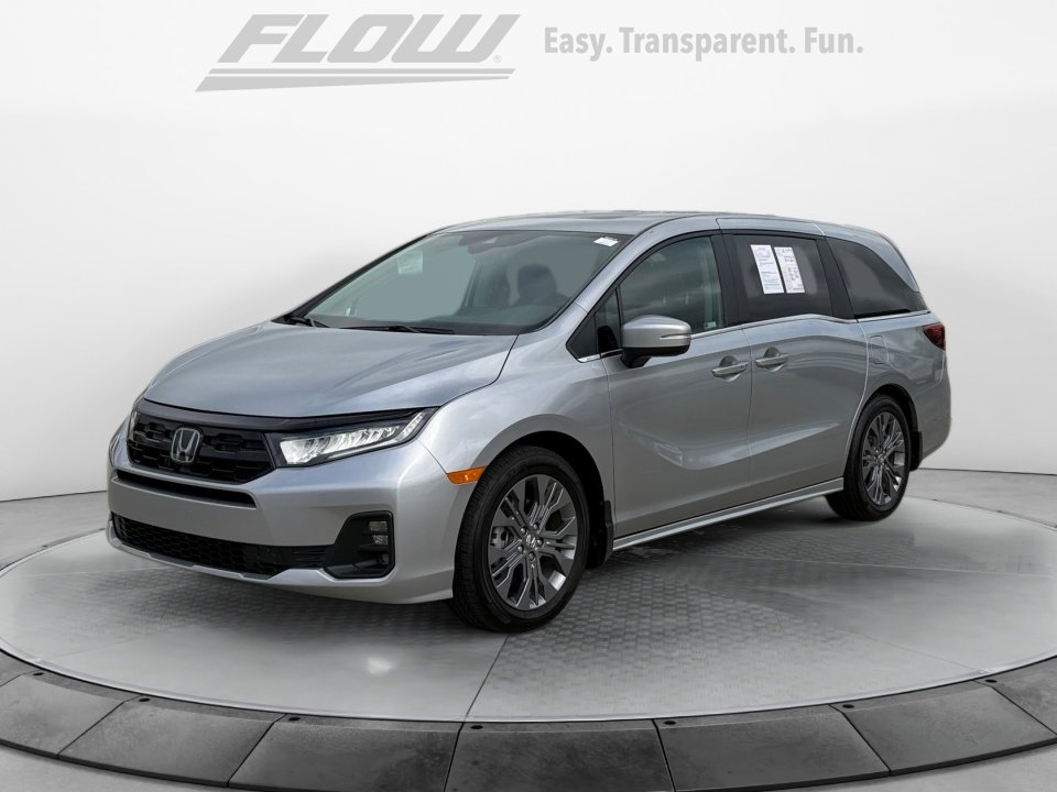 Certified 2025 Honda Odyssey Touring image 4