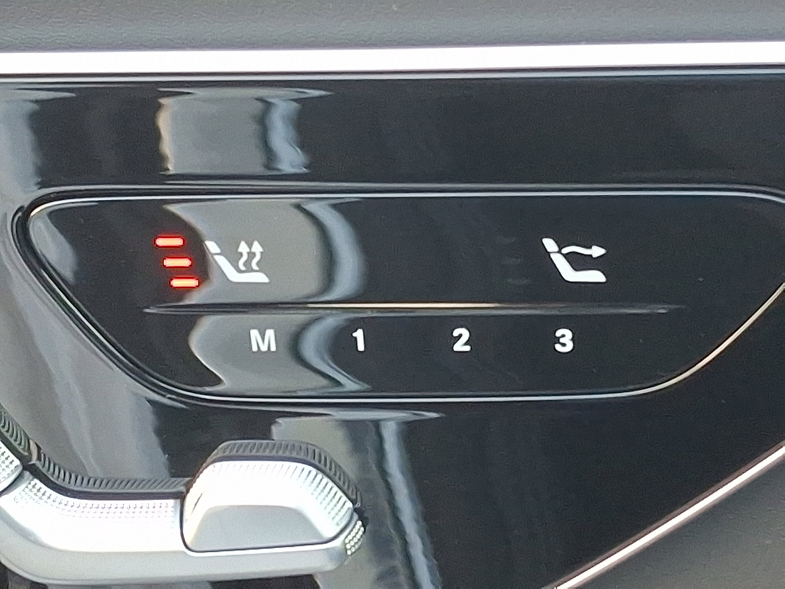 Certified 2025 Mercedes-Benz CLE 53 AMG 4MATIC Cabriolet image 24