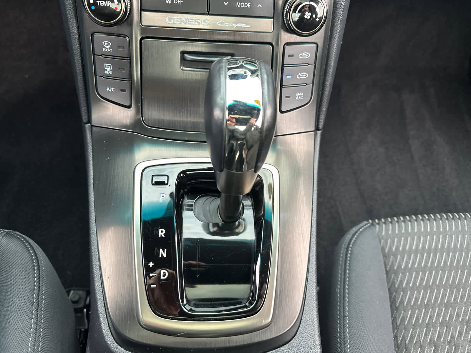 Used 2013 Hyundai Genesis 2.0T image 22