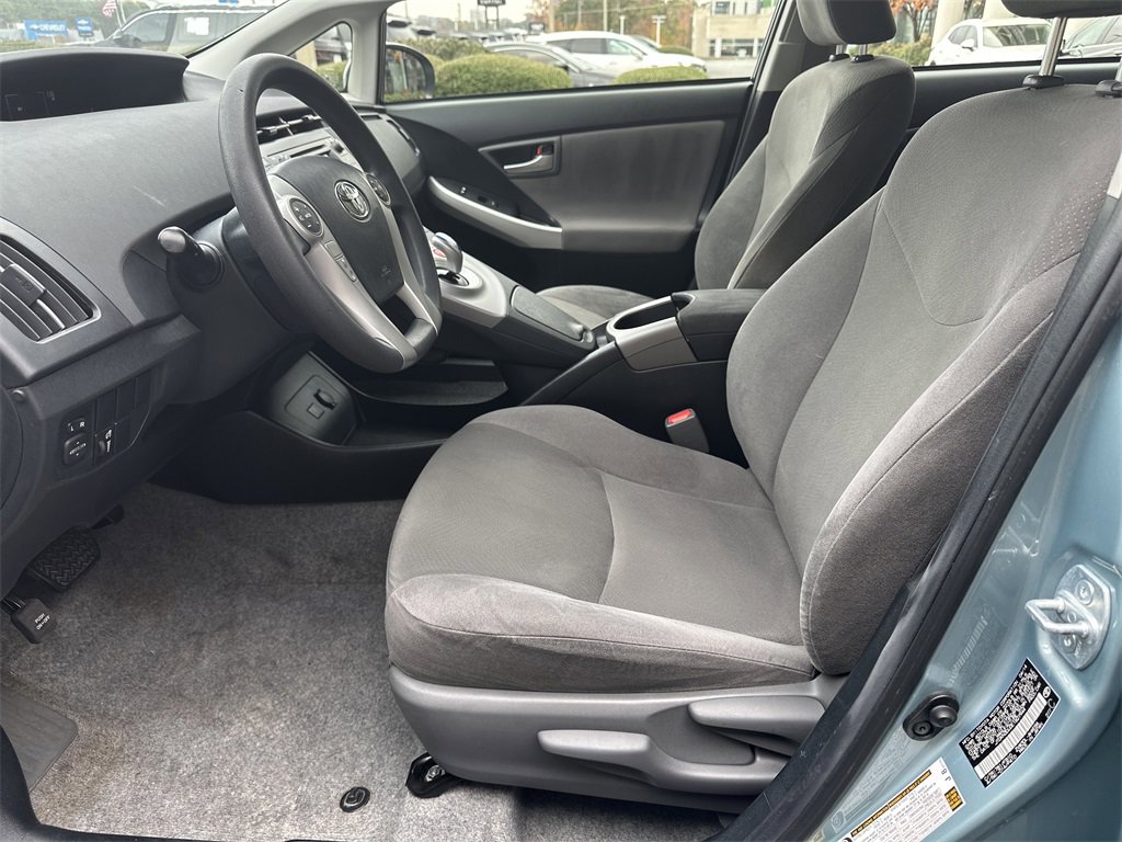 Used 2014 Toyota Prius Two image 9
