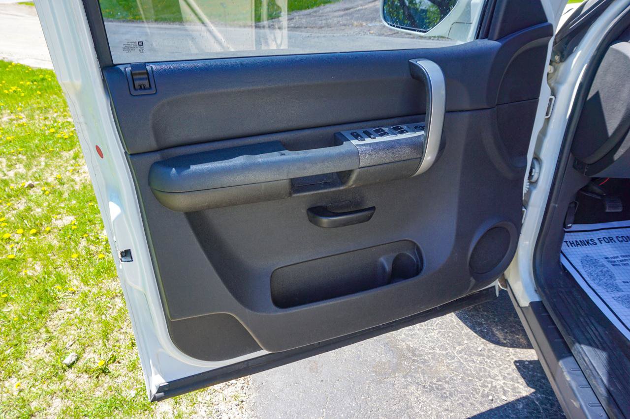 Used 2008 GMC Sierra 1500 SLE w/ Power Pack Plus AWD/4WD image 22