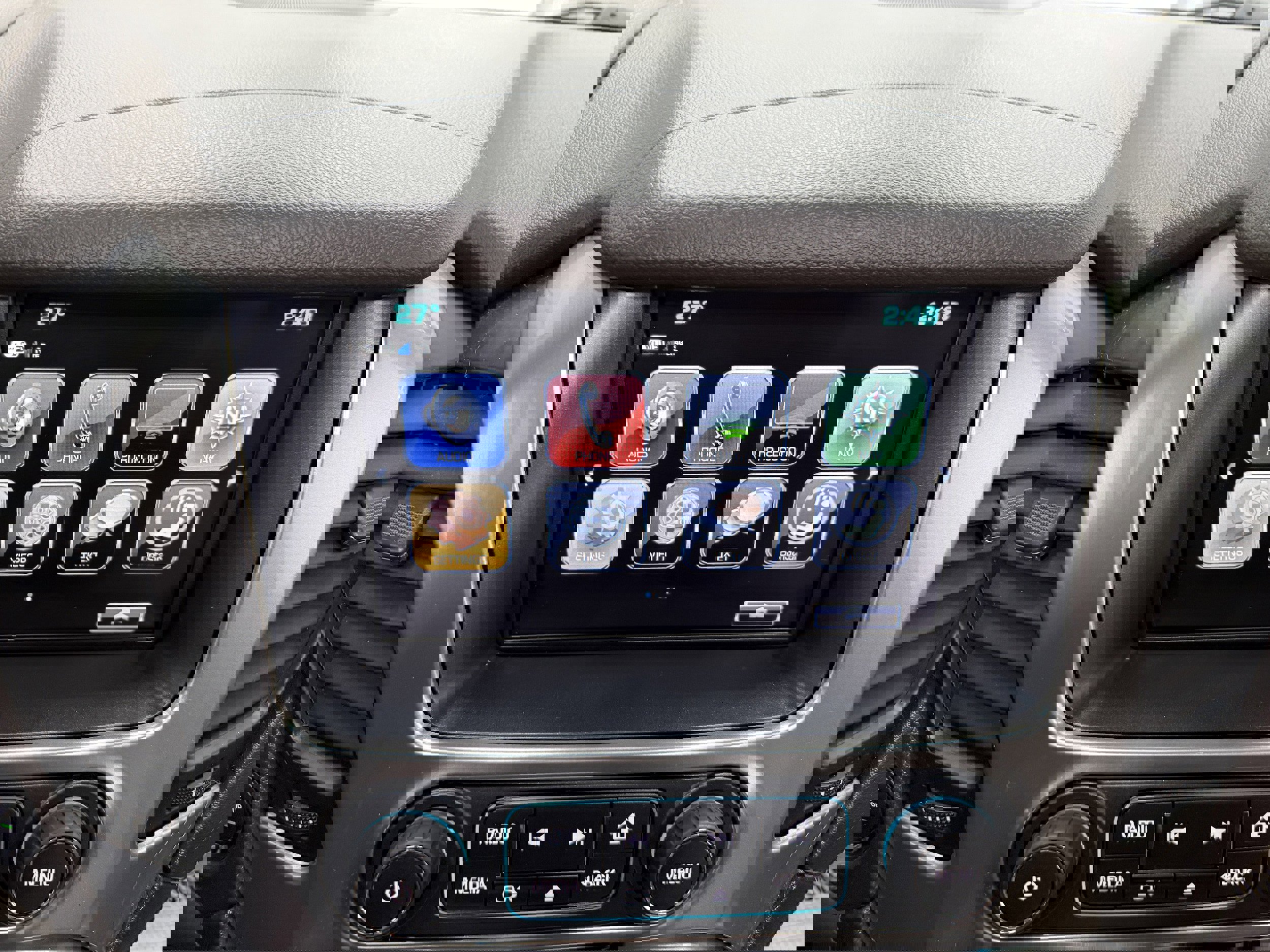 Used 2017 Chevrolet Suburban Premier image 21