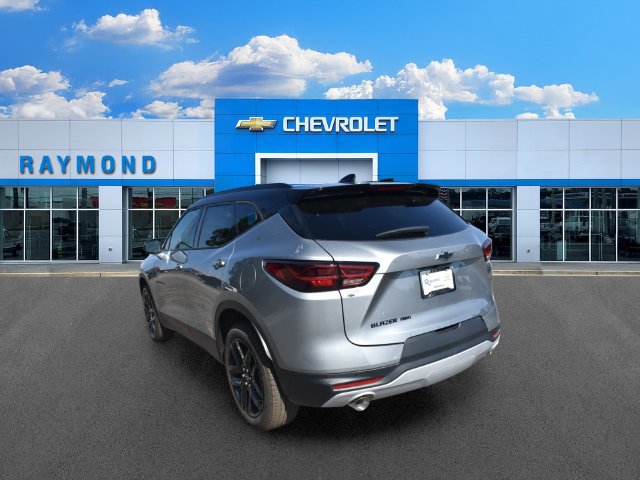 New 2026 Chevrolet Blazer LT w/ Convenience Package AWD/4WD image 6