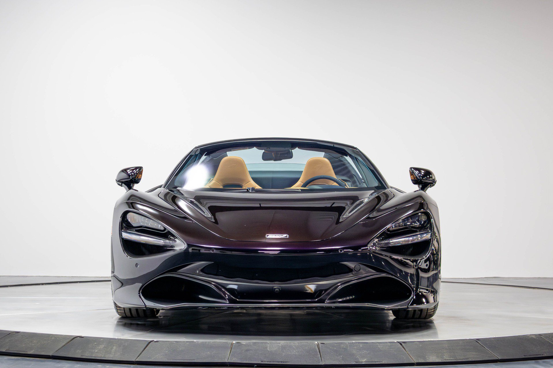Used 2019 McLaren 720S Luxury RWD image 31