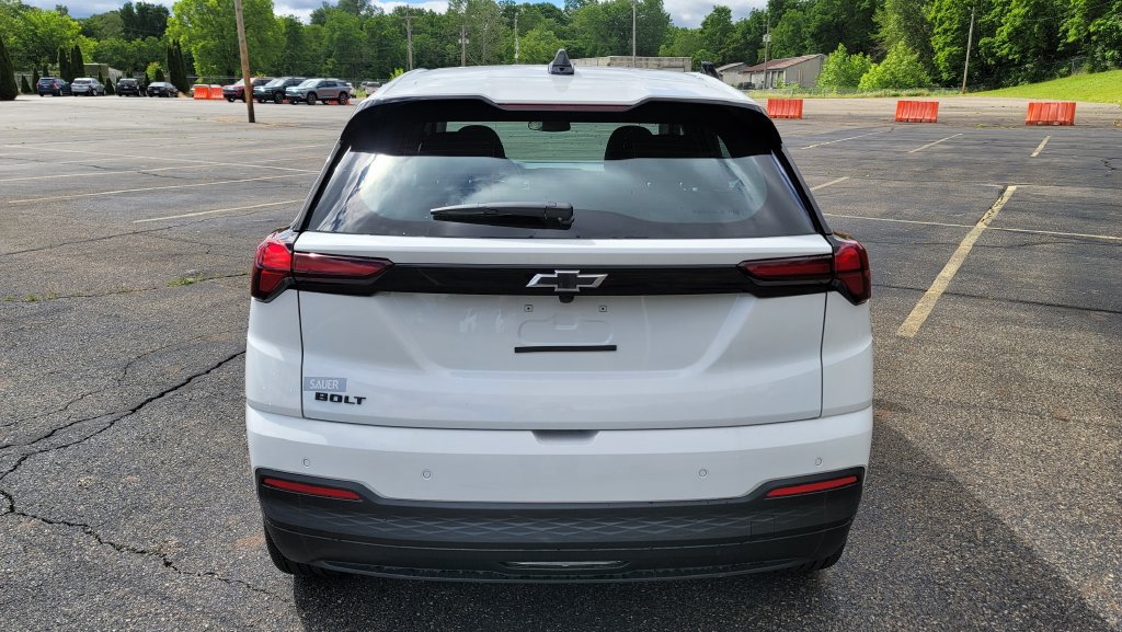 New 2027 Chevrolet Bolt LT w/ LPO, All-Weather Package FWD image 10