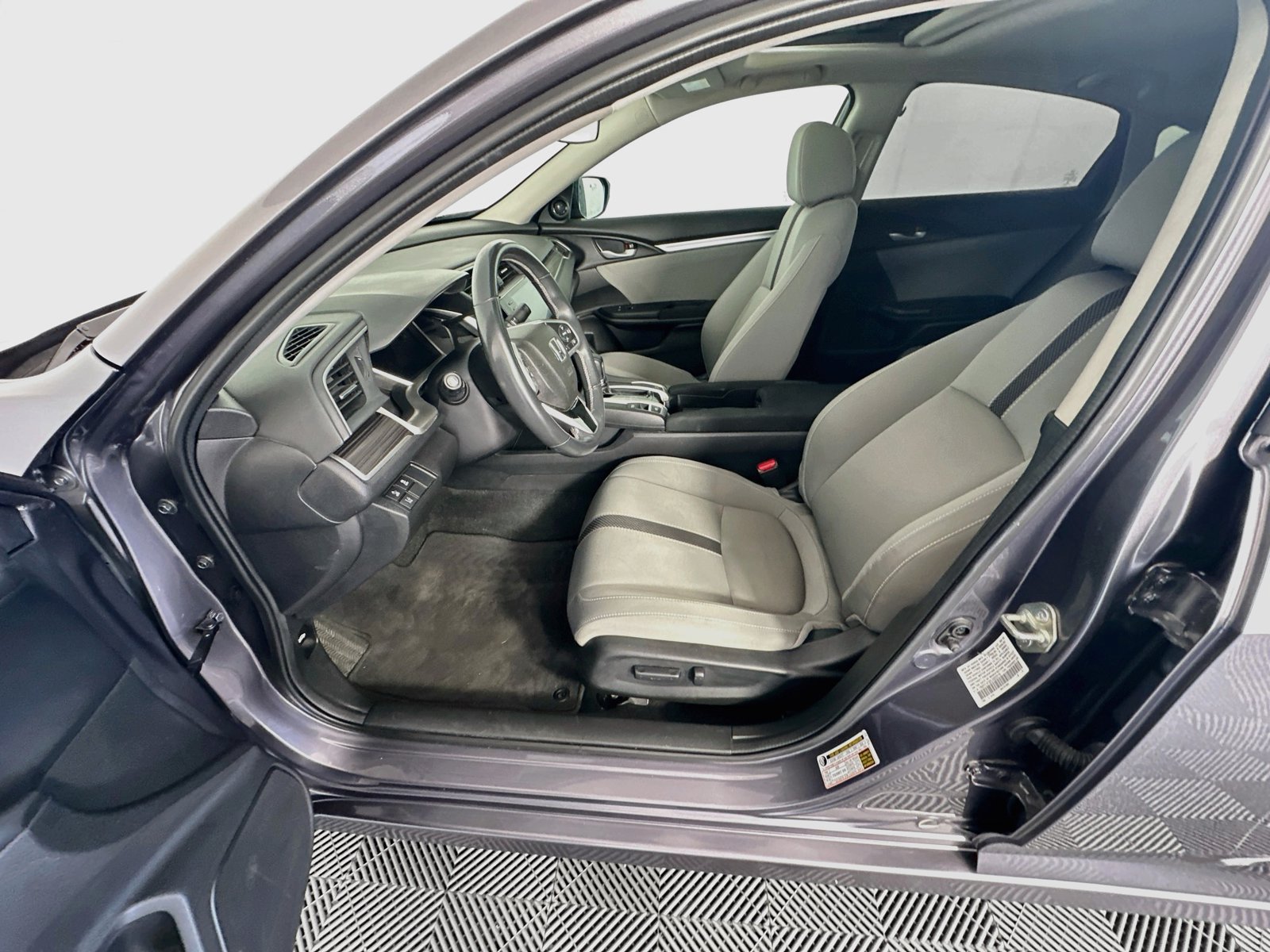 Used 2020 Honda Civic EX image 20
