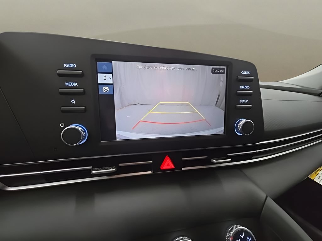 New 2026 Hyundai Elantra SE FWD image 32