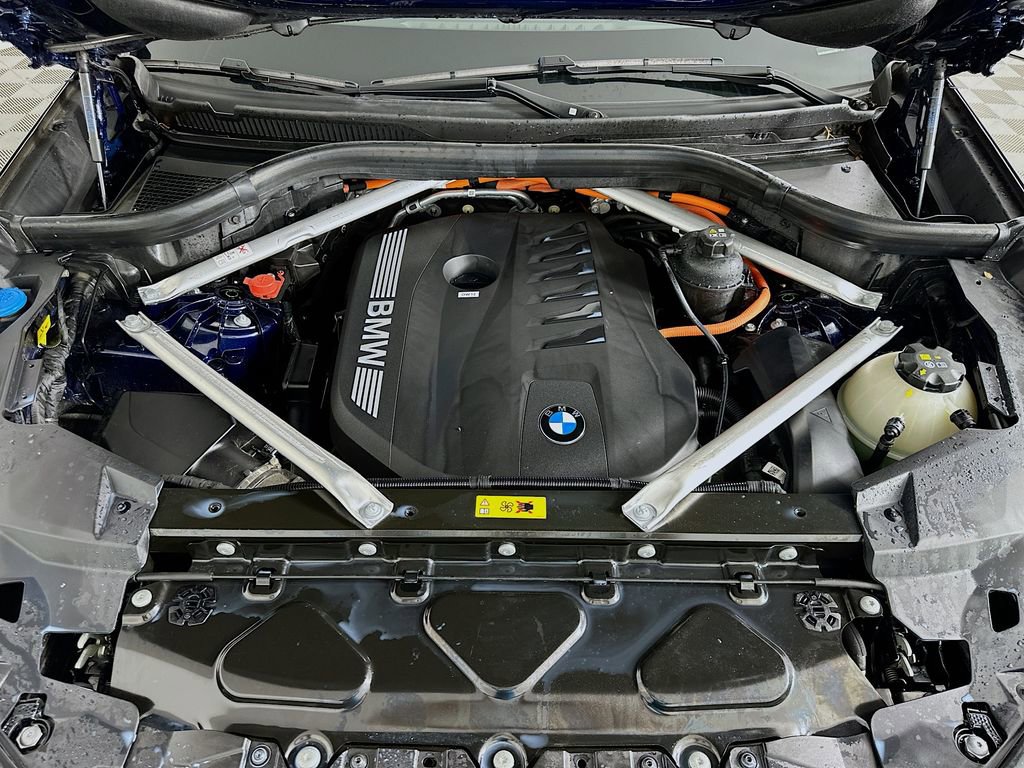 Used 2025 BMW X5 xDrive50e image 31