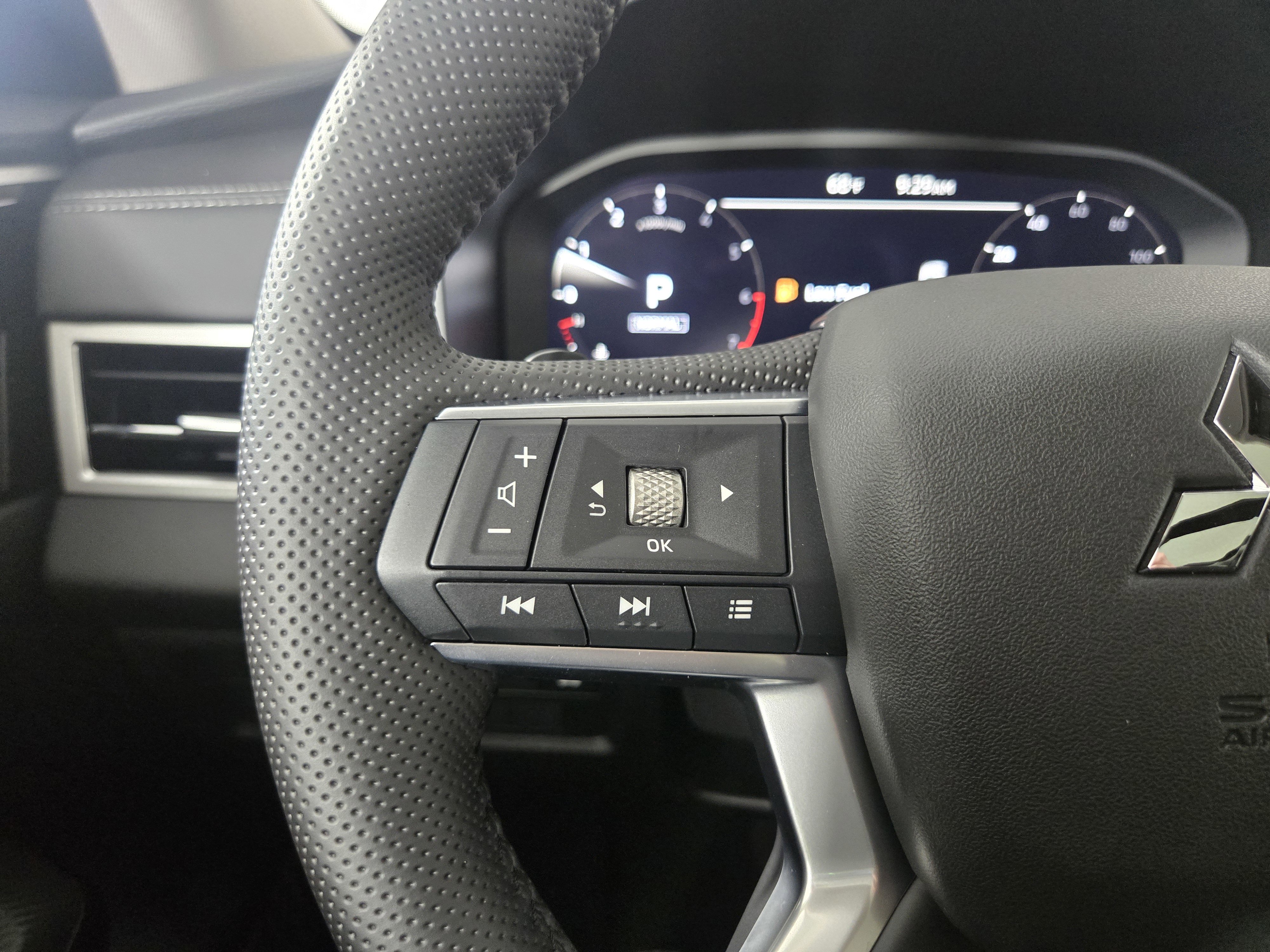 New 2026 Mitsubishi Outlander SE AWD/4WD image 15