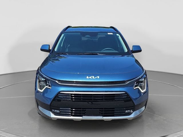 Used 2024 Kia Niro SX Touring FWD image 2