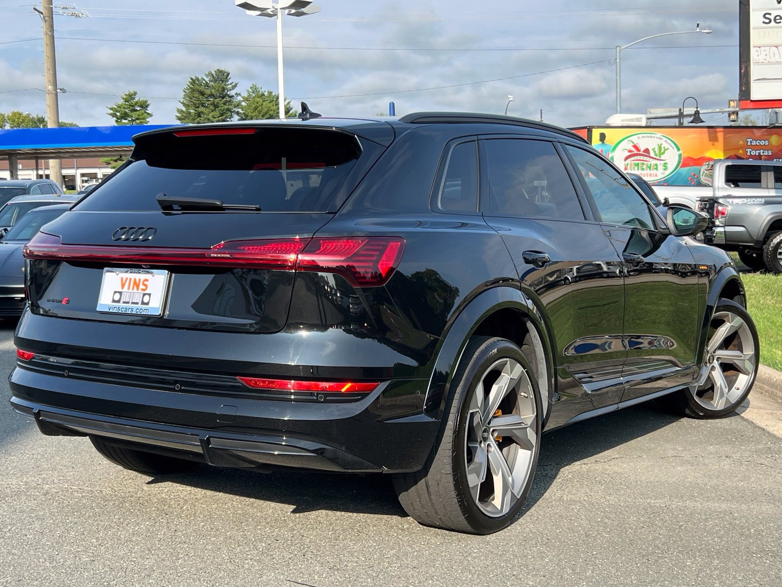 Used 2023 Audi e-tron S Prestige w/ Prestige Package AWD/4WD image 44