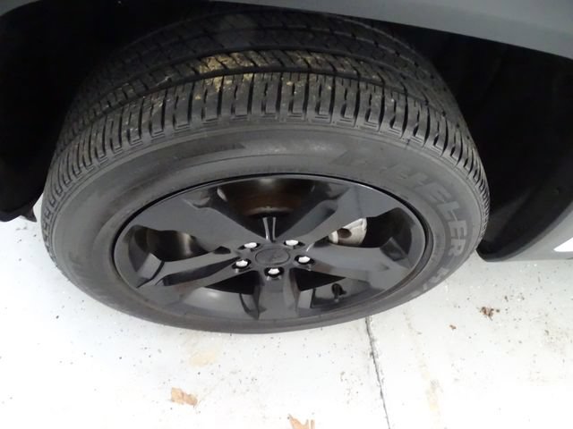 Certified 2023 Jeep Grand Cherokee Altitude AWD/4WD image 26