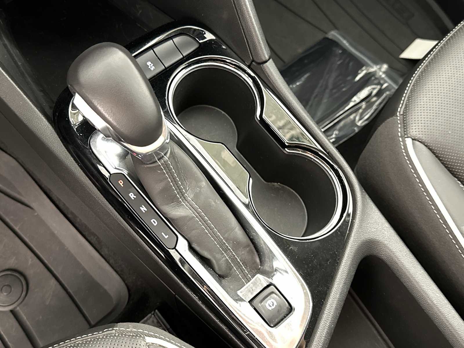 Used 2024 Buick Encore GX Avenir w/ Avenir Convenience Package image 22