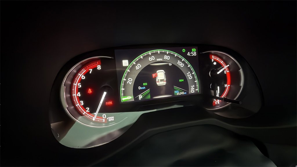 Used 2024 Toyota RAV4 XLE Premium image 9