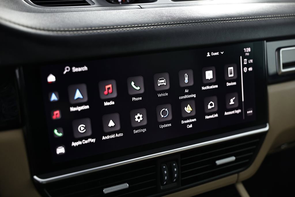 Certified 2022 Porsche Cayenne Turbo image 38