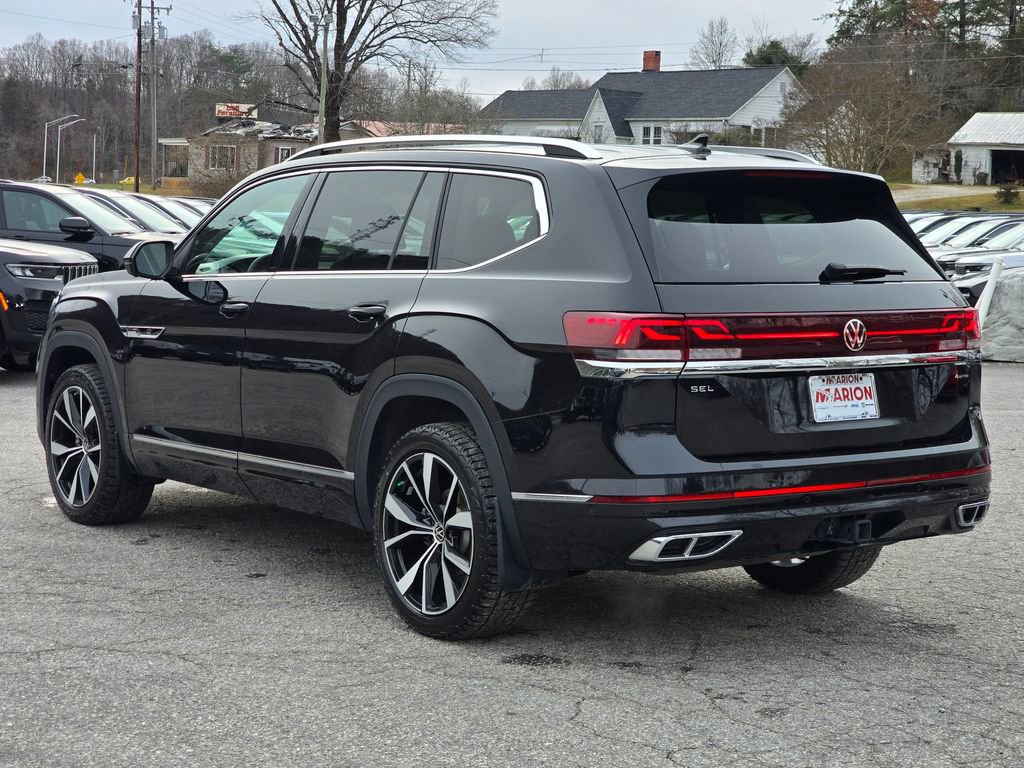 Used 2024 Volkswagen Atlas SEL Premium R-Line image 18