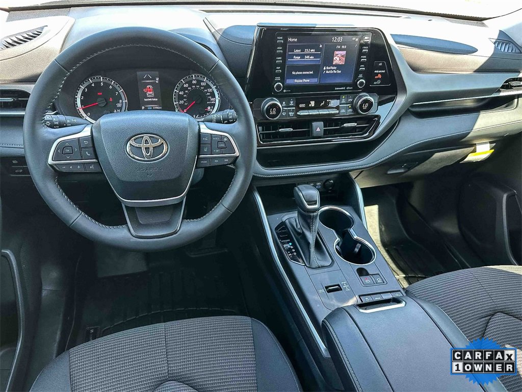 Used 2022 Toyota Highlander LE image 11