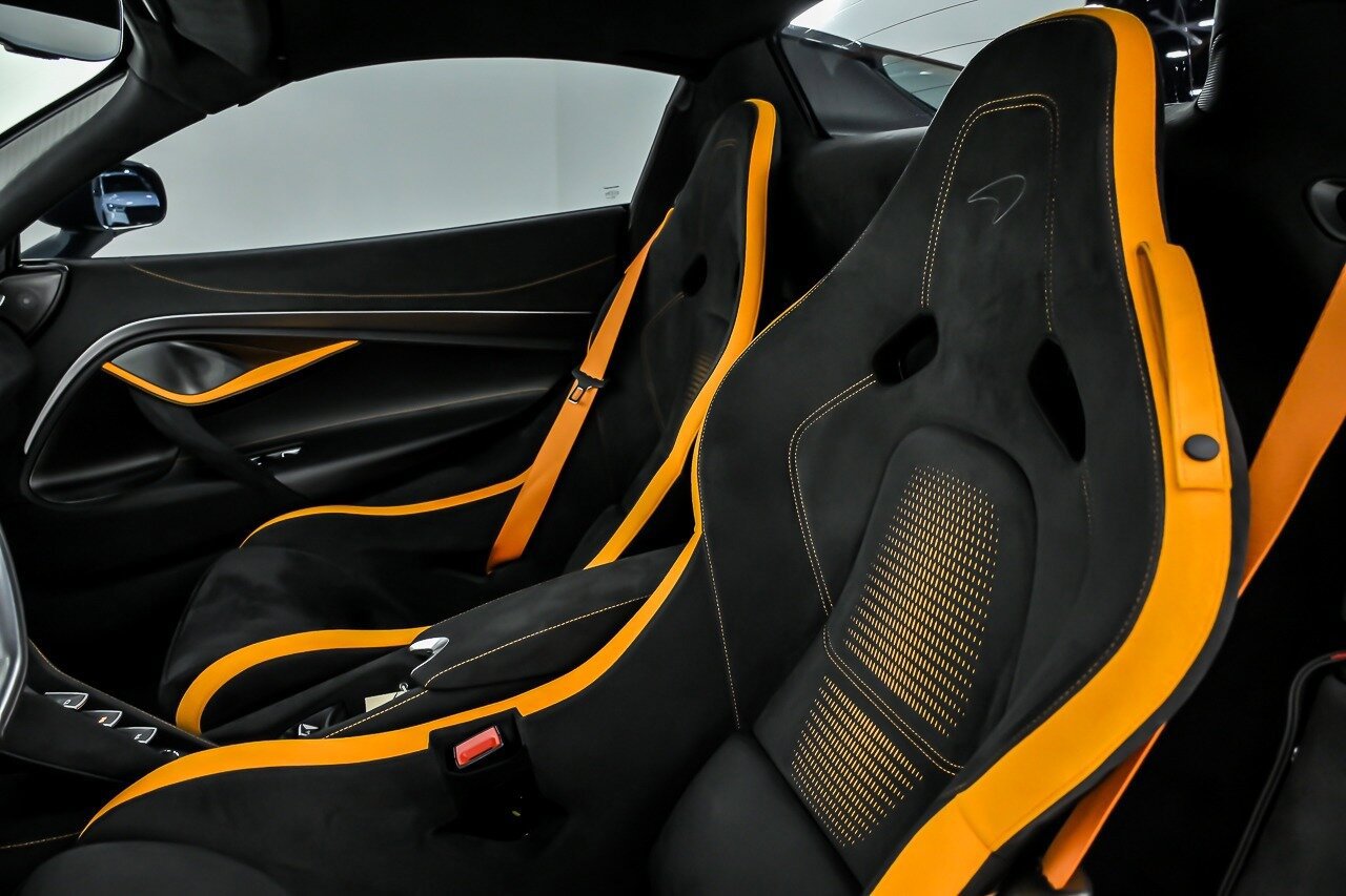 Used 2024 McLaren 750S Spider RWD image 23