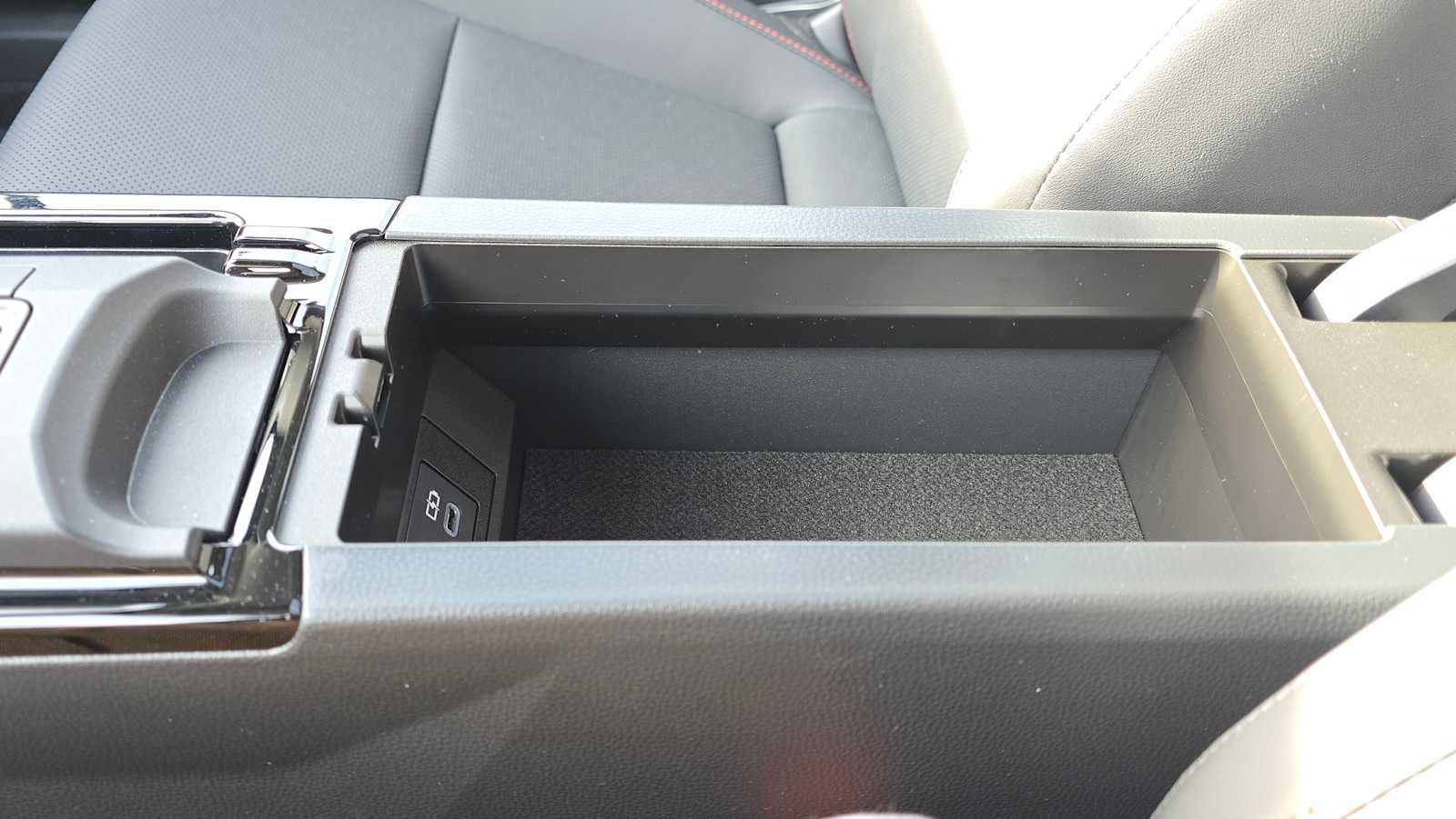 New 2025 Toyota Prius XSE Premium image 36