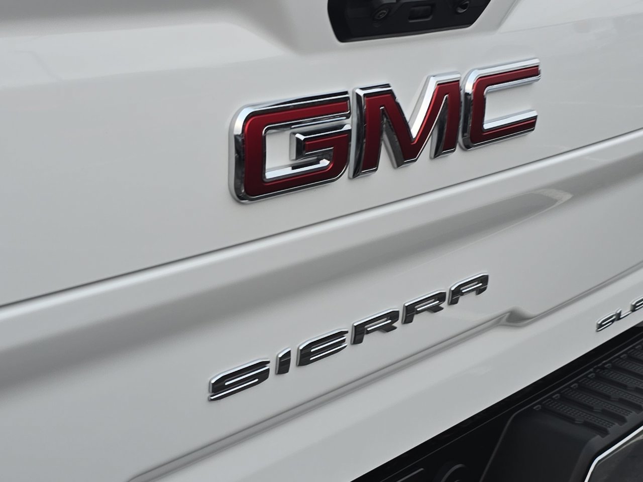 Certified 2022 GMC Sierra 2500 SLE w/ SLE Convenience Package AWD/4WD image 32