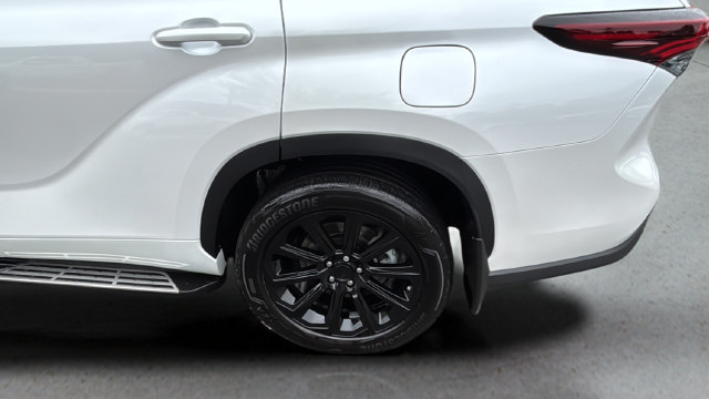 Used 2026 Toyota Highlander XLE AWD/4WD image 41