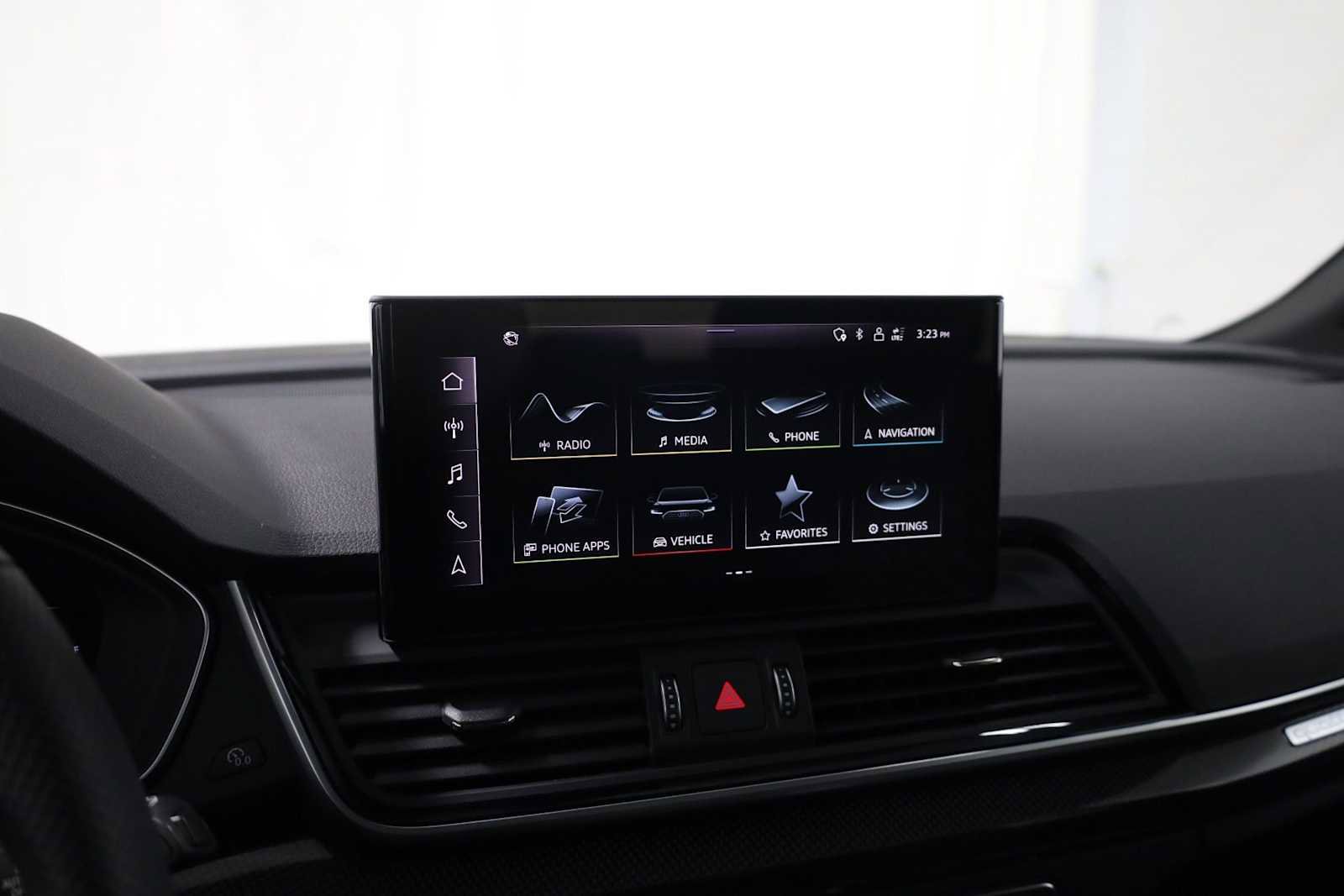 Used 2024 Audi SQ5 Premium Plus w/ Premium Plus Package image 30