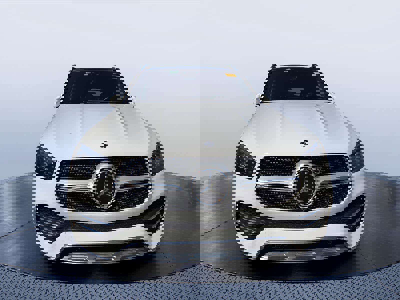 Used 2023 Mercedes-Benz GLE 450 4MATIC image 2