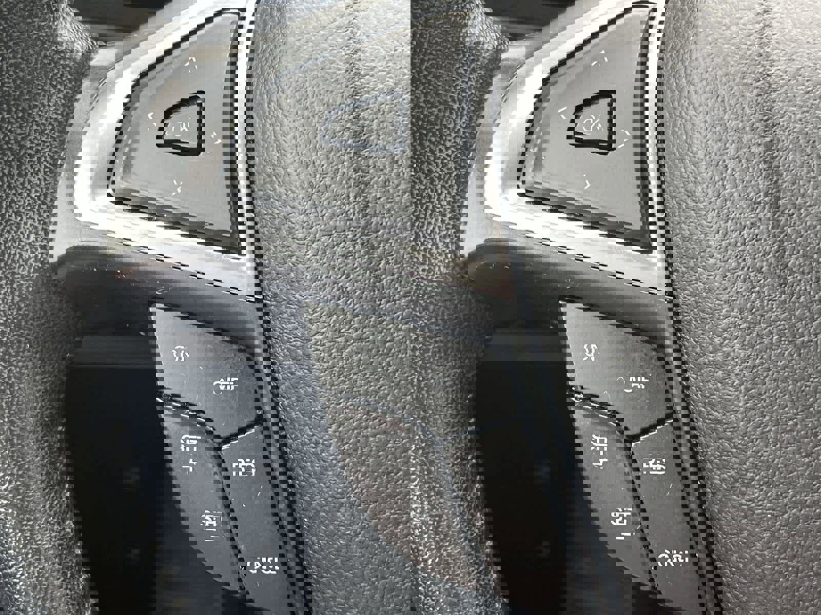 Used 2023 Ford Edge SEL image 27