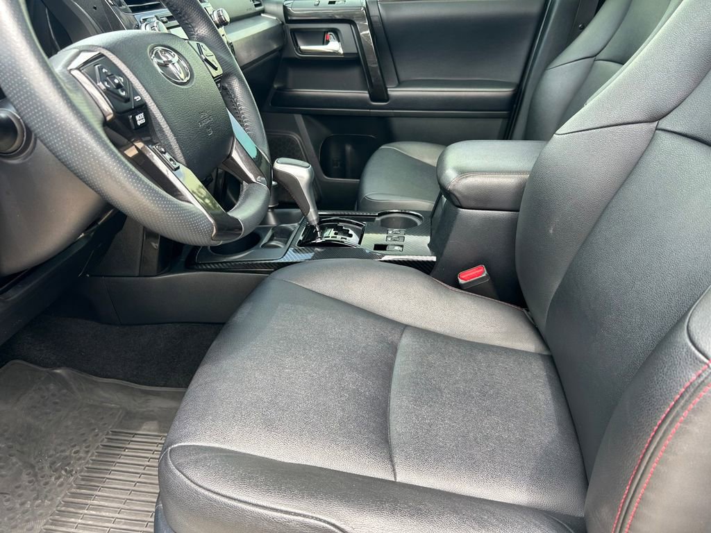 Used 2019 Toyota 4Runner TRD Off-Road Premium AWD/4WD image 11