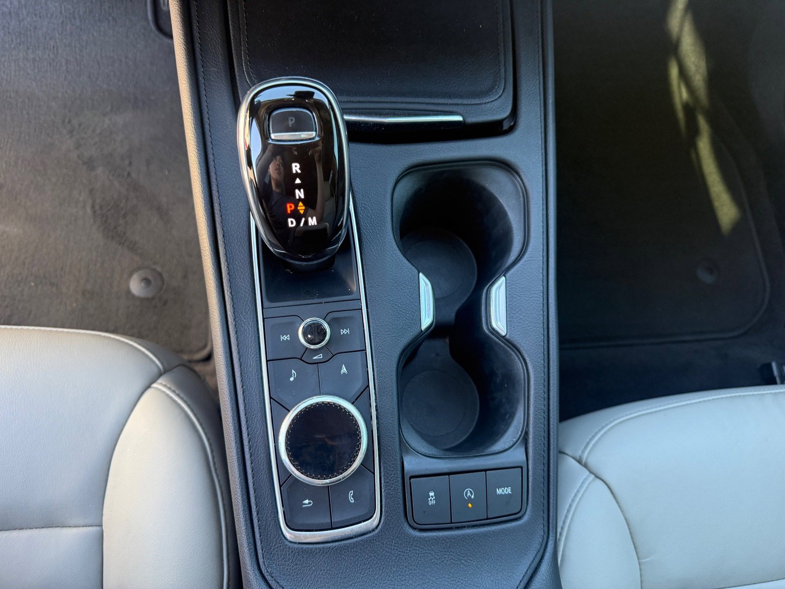 Used 2020 Cadillac XT4 Premium Luxury w/ Driver Awareness Package image 20