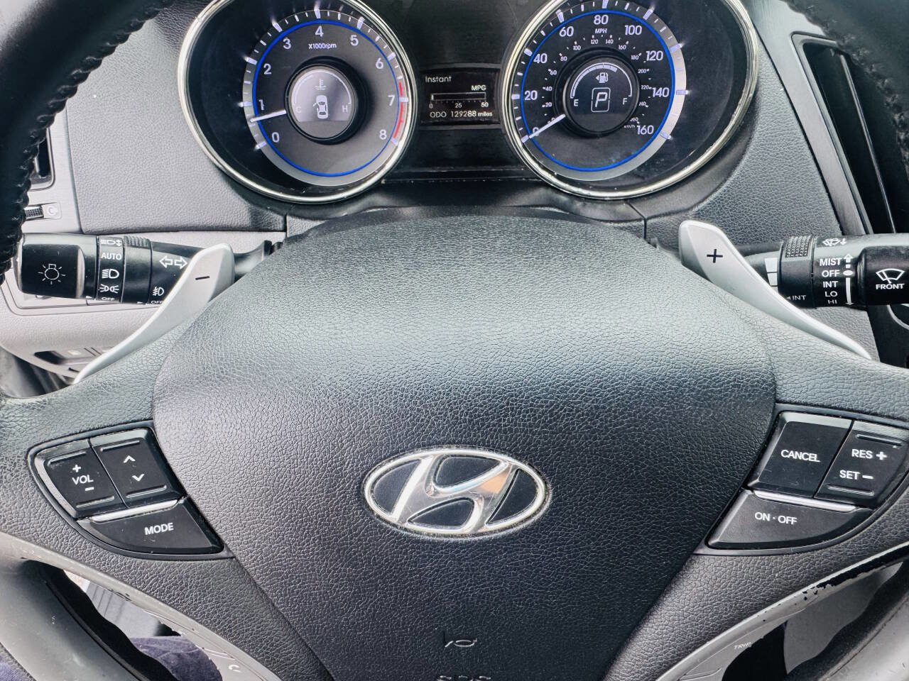 Used 2012 Hyundai Sonata SE w/ Navigation & Sunroof Pkg FWD image 15