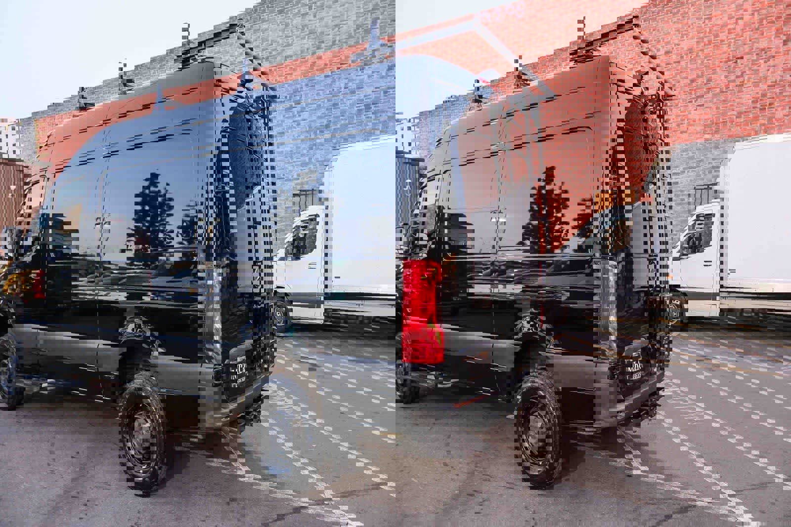 Used 2021 Mercedes-Benz Sprinter 2500 w/ Comfort Plus Package image 8