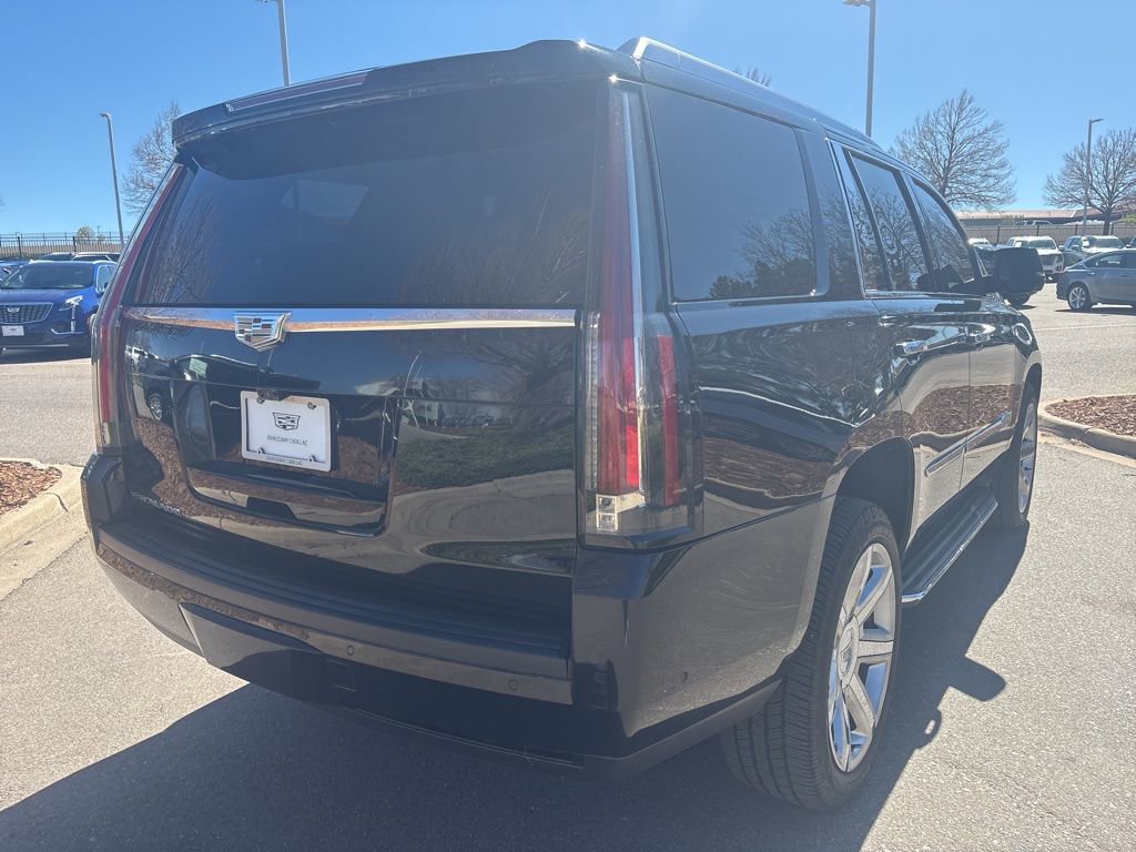 Used 2017 Cadillac Escalade Luxury image 5