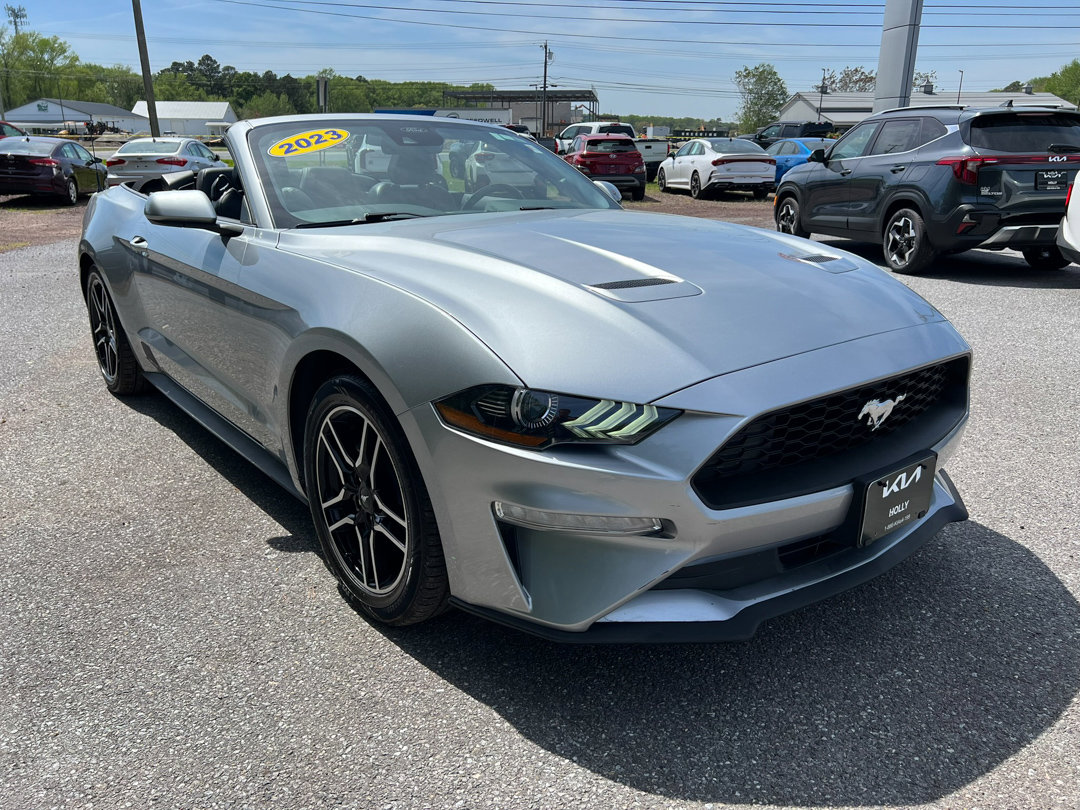 Used 2023 Ford Mustang Premium image 8