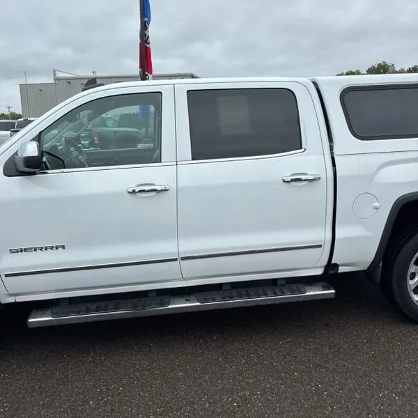 Used 2016 GMC Sierra 1500 SLT w/ Enhanced Driver Alert Package AWD/4WD image 3
