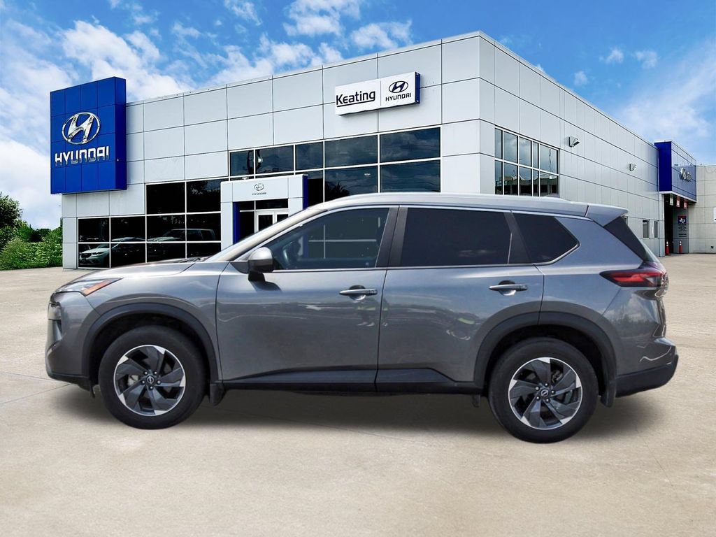 Used 2024 Nissan Rogue SV w/ SV Premium Package FWD image 8