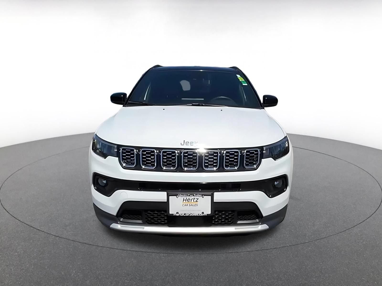 Used 2025 Jeep Compass Limited AWD/4WD image 4