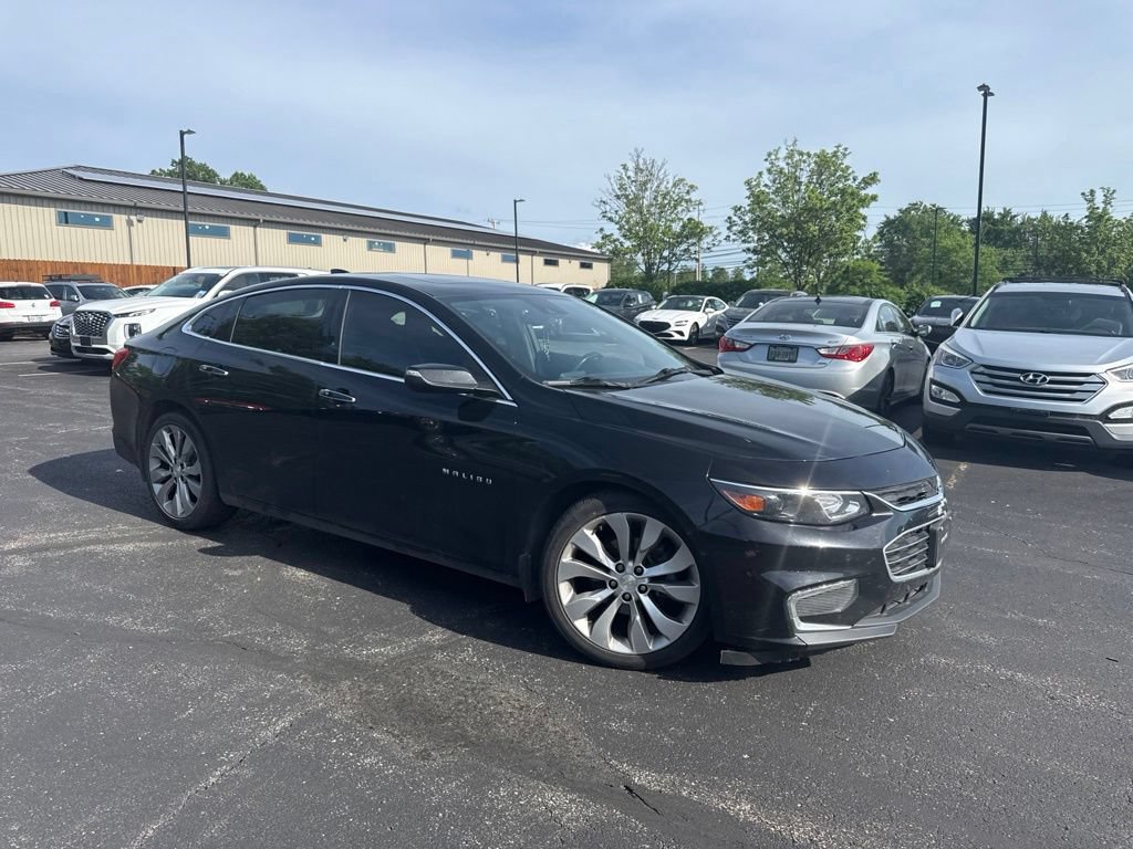 Used 2018 Chevrolet Malibu Premier w/ Premier Sun and Wheel Package FWD image 9