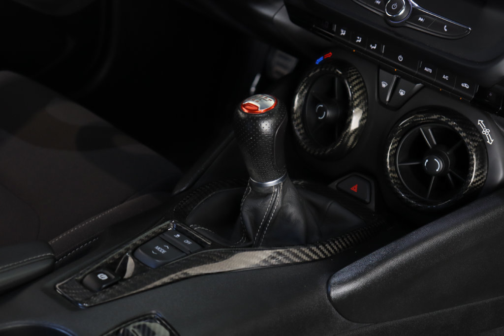 Used 2021 Chevrolet Camaro LT RWD image 20