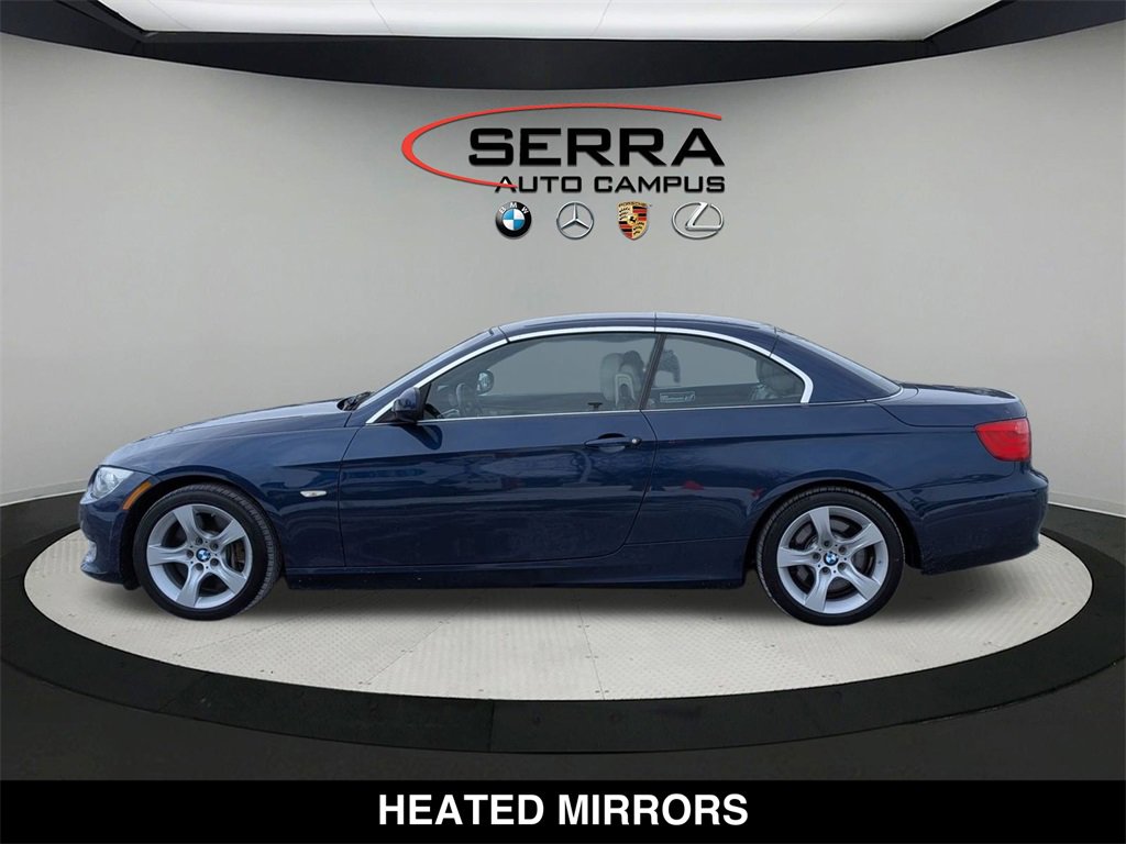 Used 2011 BMW 335i Convertible image 16