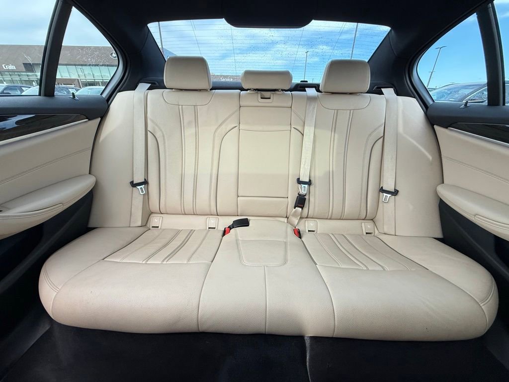Used 2018 BMW 530i xDrive AWD/4WD image 26