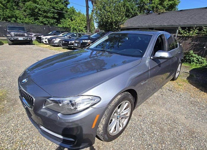 Used 2014 BMW 528i xDrive Sedan AWD/4WD image 1
