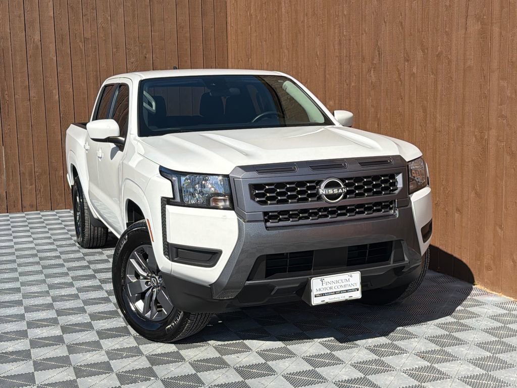 Used 2025 Nissan Frontier SV w/ Tow Package image 9