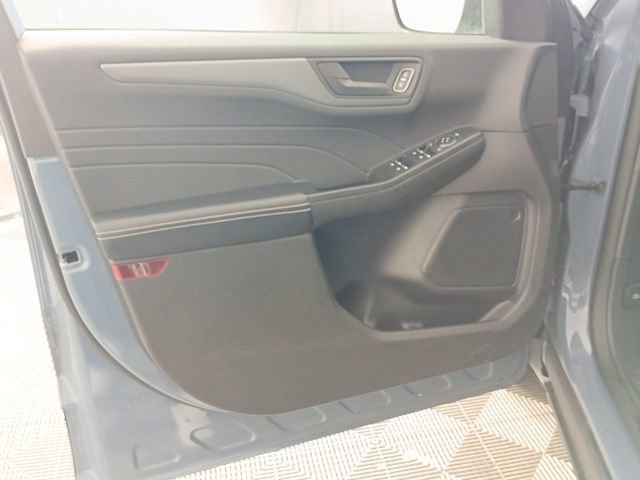 Used 2025 Ford Escape Active image 20