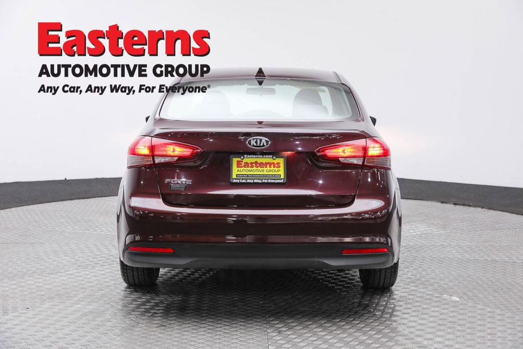 Used 2018 Kia Forte LX w/ LX Popular Package image 6