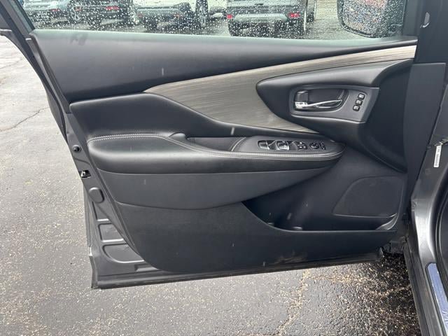 Used 2018 Nissan Murano Platinum w/ Cargo Package AWD/4WD image 10