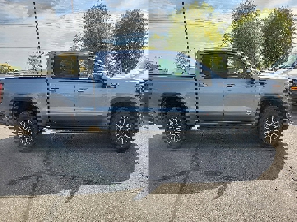 New 2026 GMC Sierra 1500 AT4 w/ AT4 Premium Package image 3