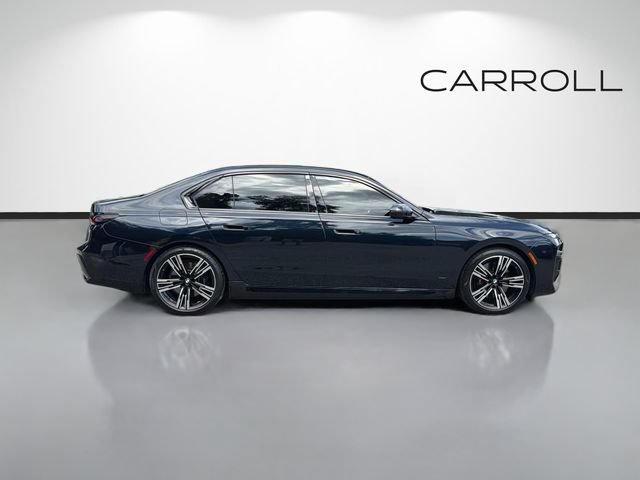 Used 2025 BMW i7 eDrive50 w/ M Sport Package RWD image 2