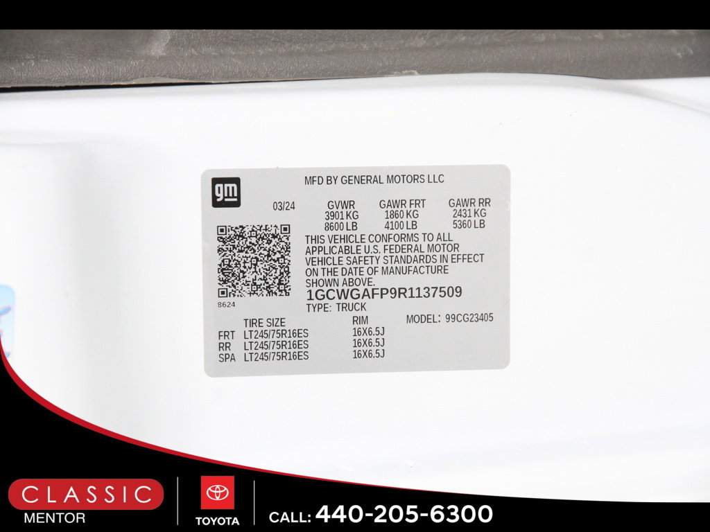 Used 2024 Chevrolet Express 2500 w/ Driver Convenience Package image 21