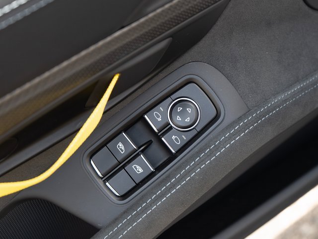 Certified 2025 Porsche 718 Boxster Spyder RS image 17